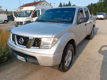 nissan navara doppia cab.