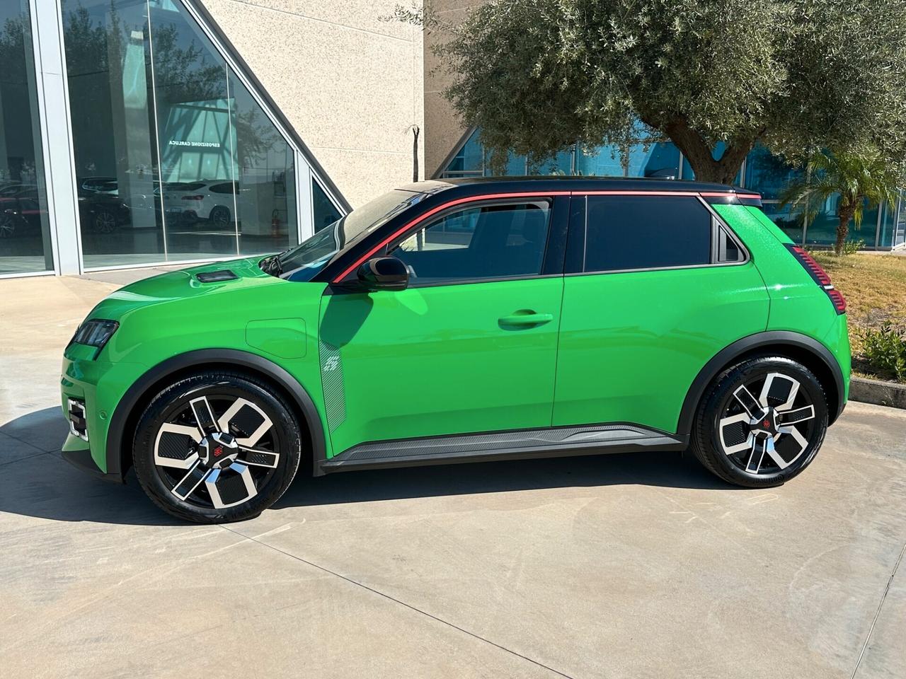 Renault R 5 E-Tech range prezzo T-Stock prezzo imperdibile