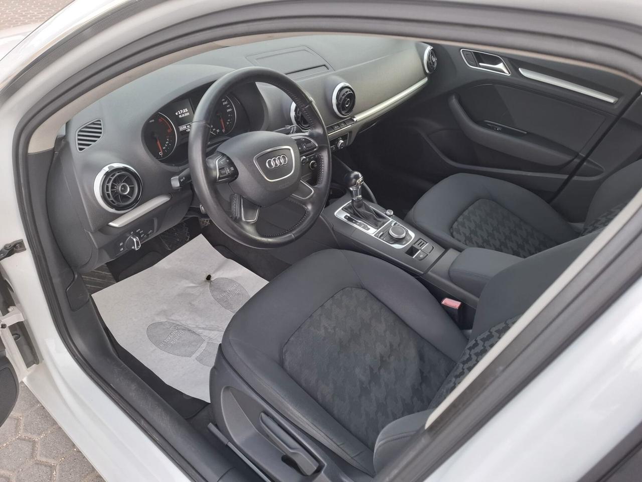 AUDI A3 SPB 1.6TDI S-TRONIC