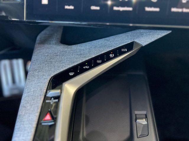 PEUGEOT 5008 Hybrid 145 e-DCS6 GT