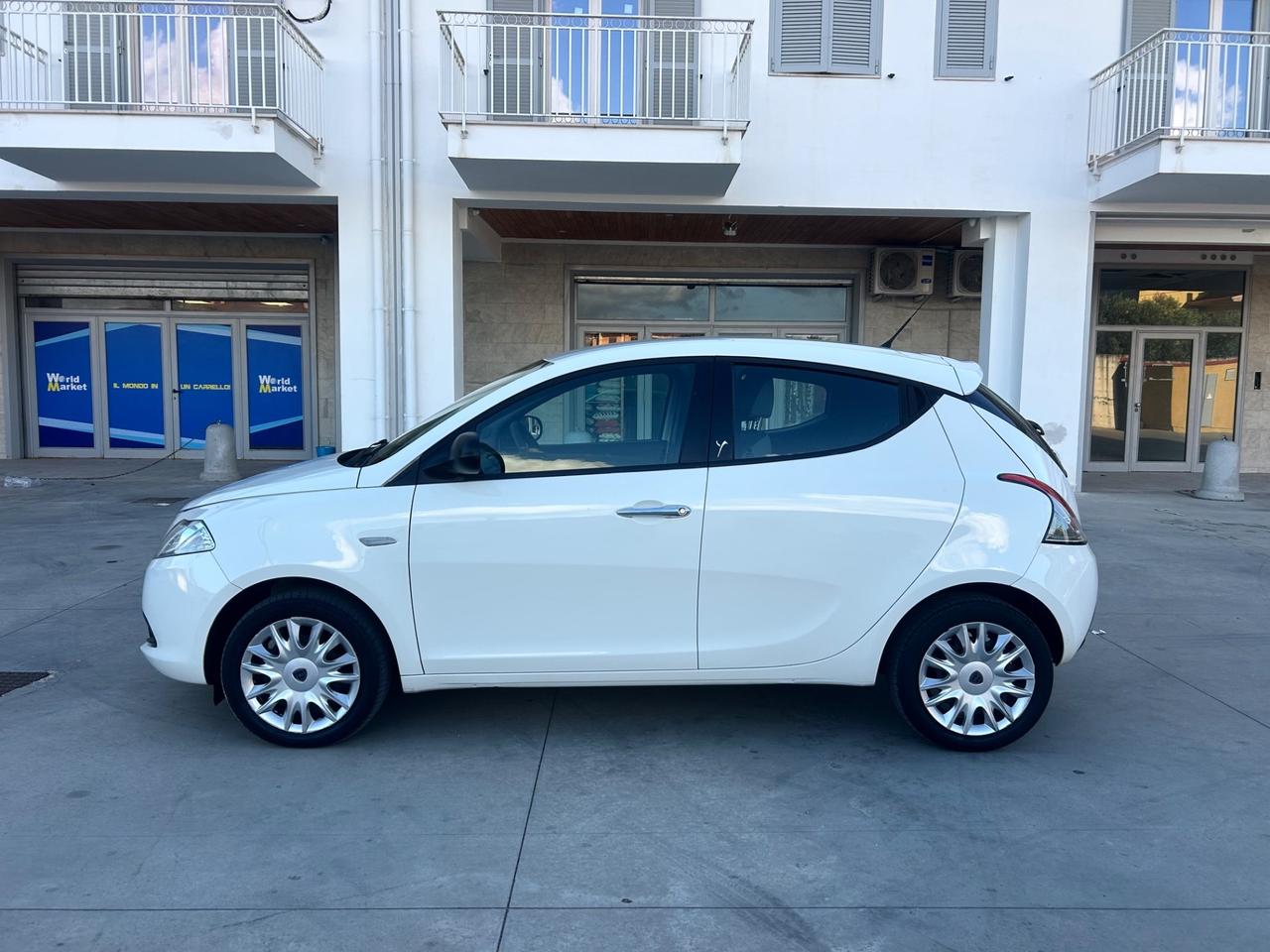 Lancia Ypsilon 1.2 69 CV 5 porte Elle