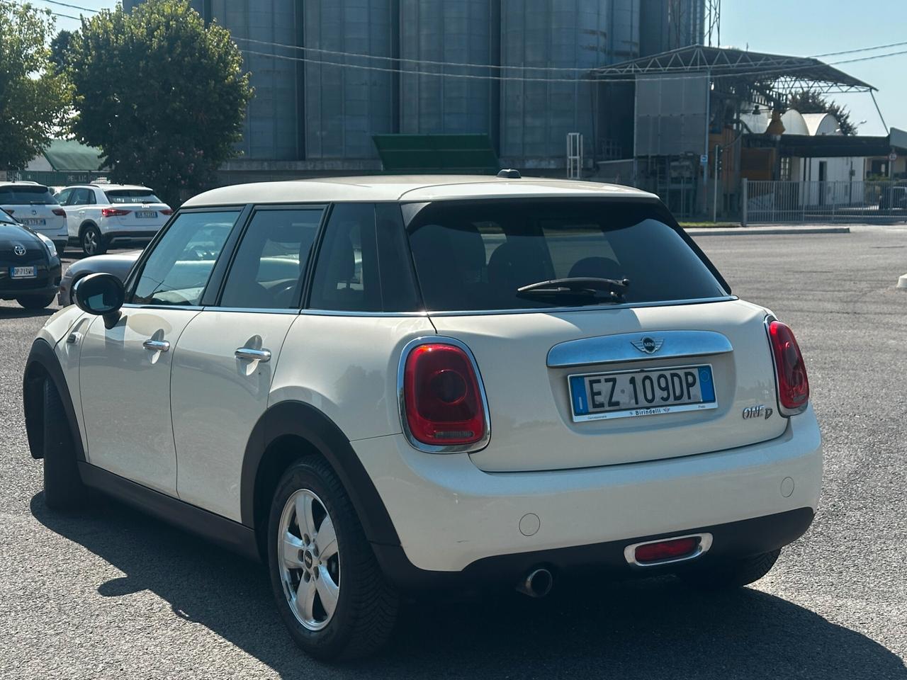 Mini 1.5 Cooper D 5 porte