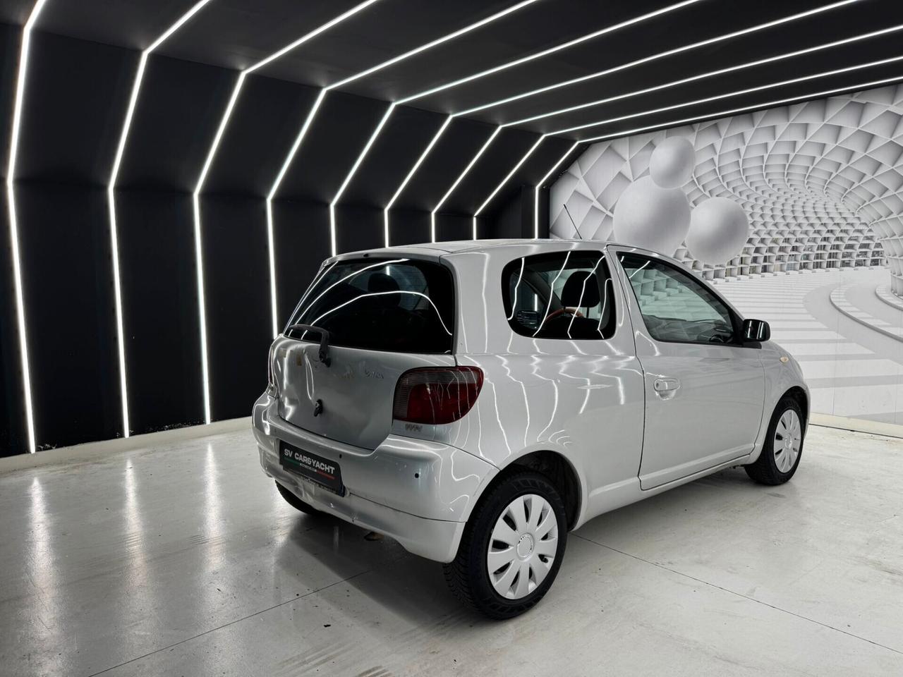 Toyota Yaris 1.0i 16V -KM CERTIFICATI-PERMUTE