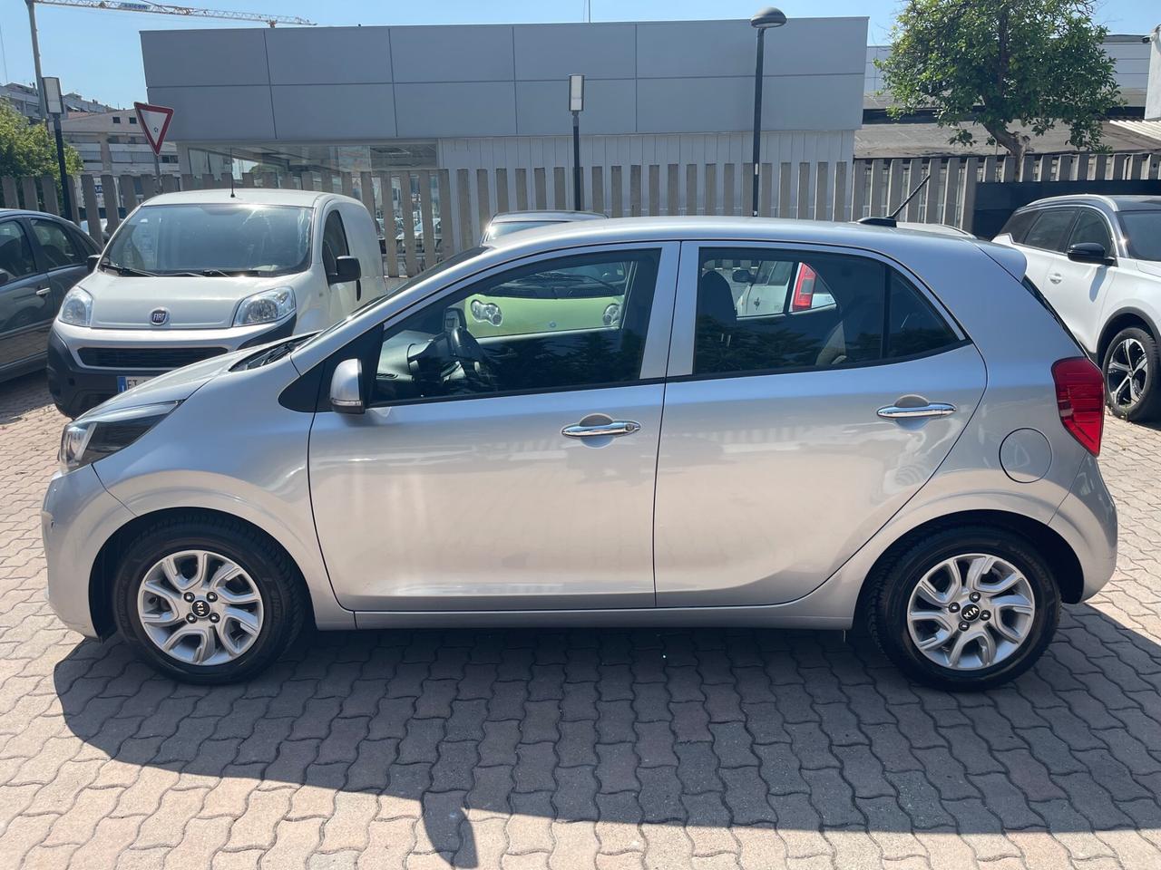 Kia Picanto 1.0 12V 5 porte Cool