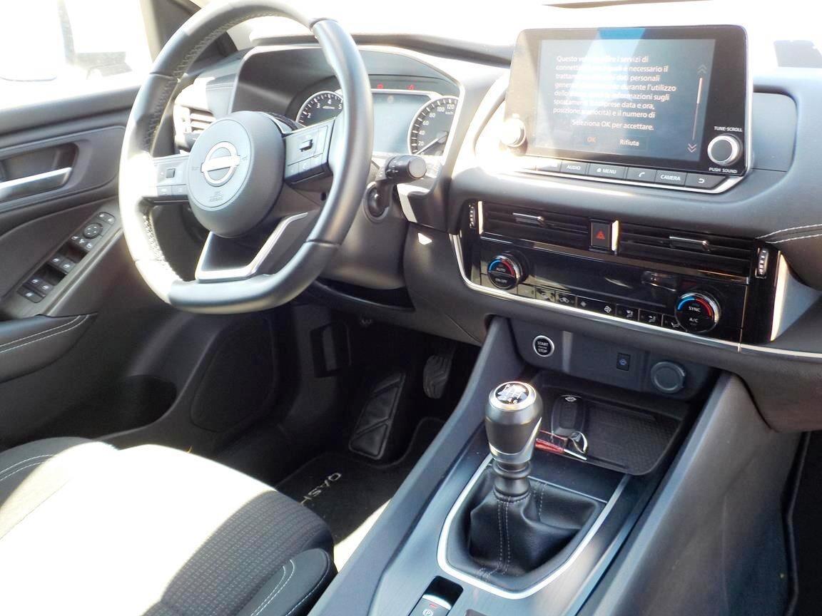 Nissan Qashqai MHEV 140 CV Business