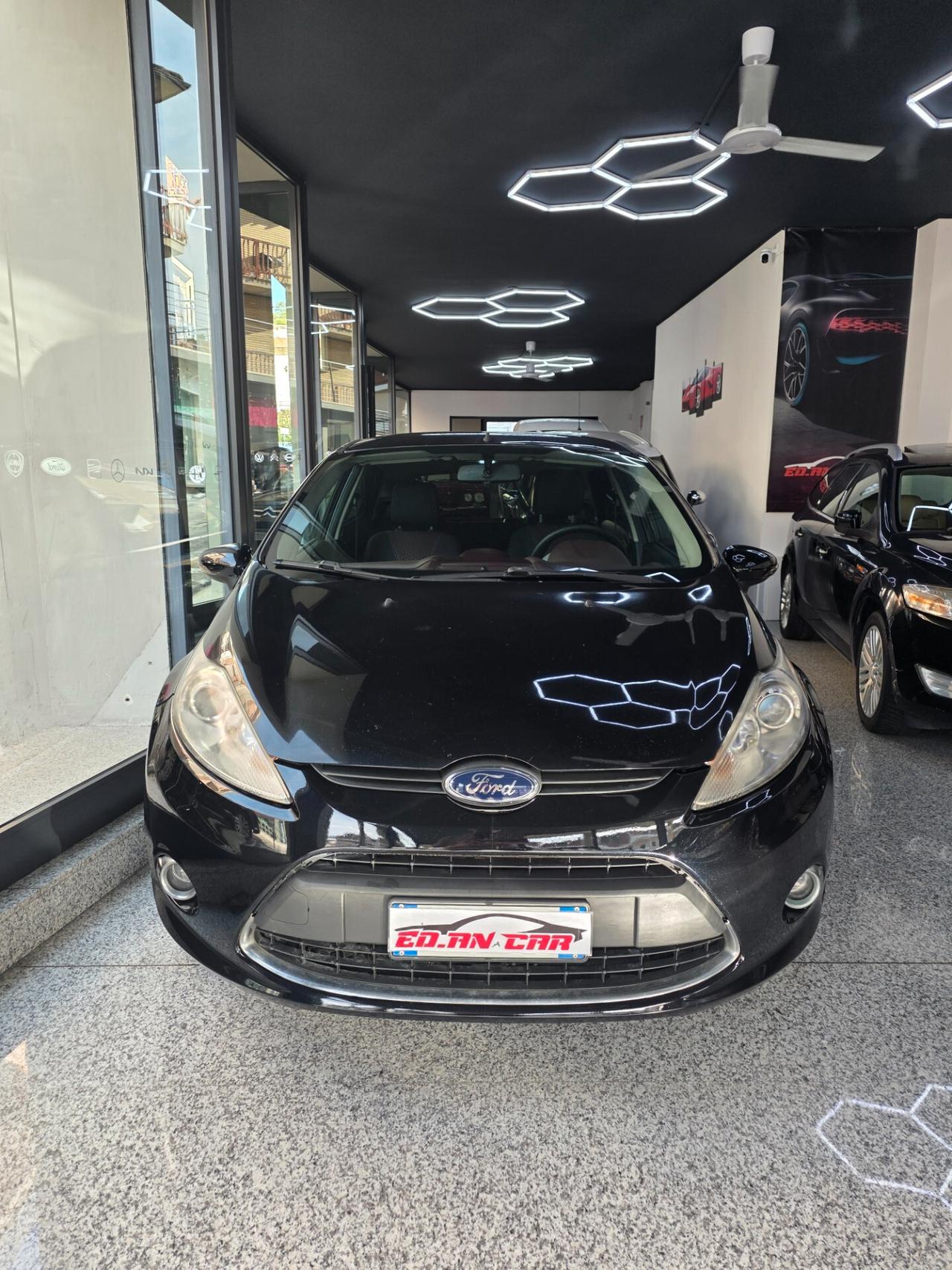 Ford Fiesta 1.4 5 porte Bz.- GPL Titanium
