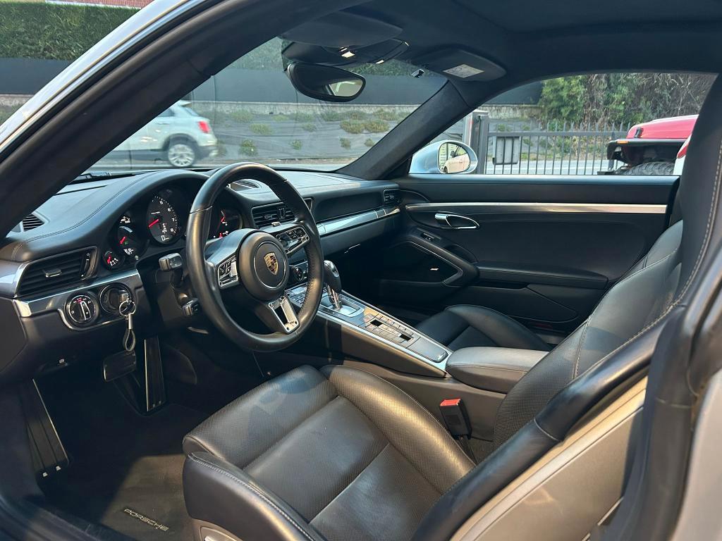 Porsche 911 Coupe 3.0 Carrera S auto