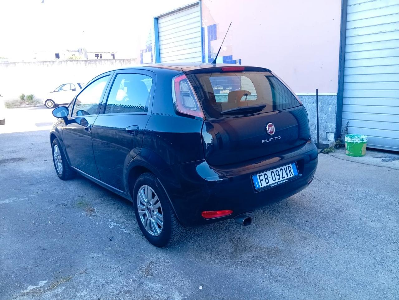 Fiat Punto 2015 1.2benz LOUNGE unico proprietario con
