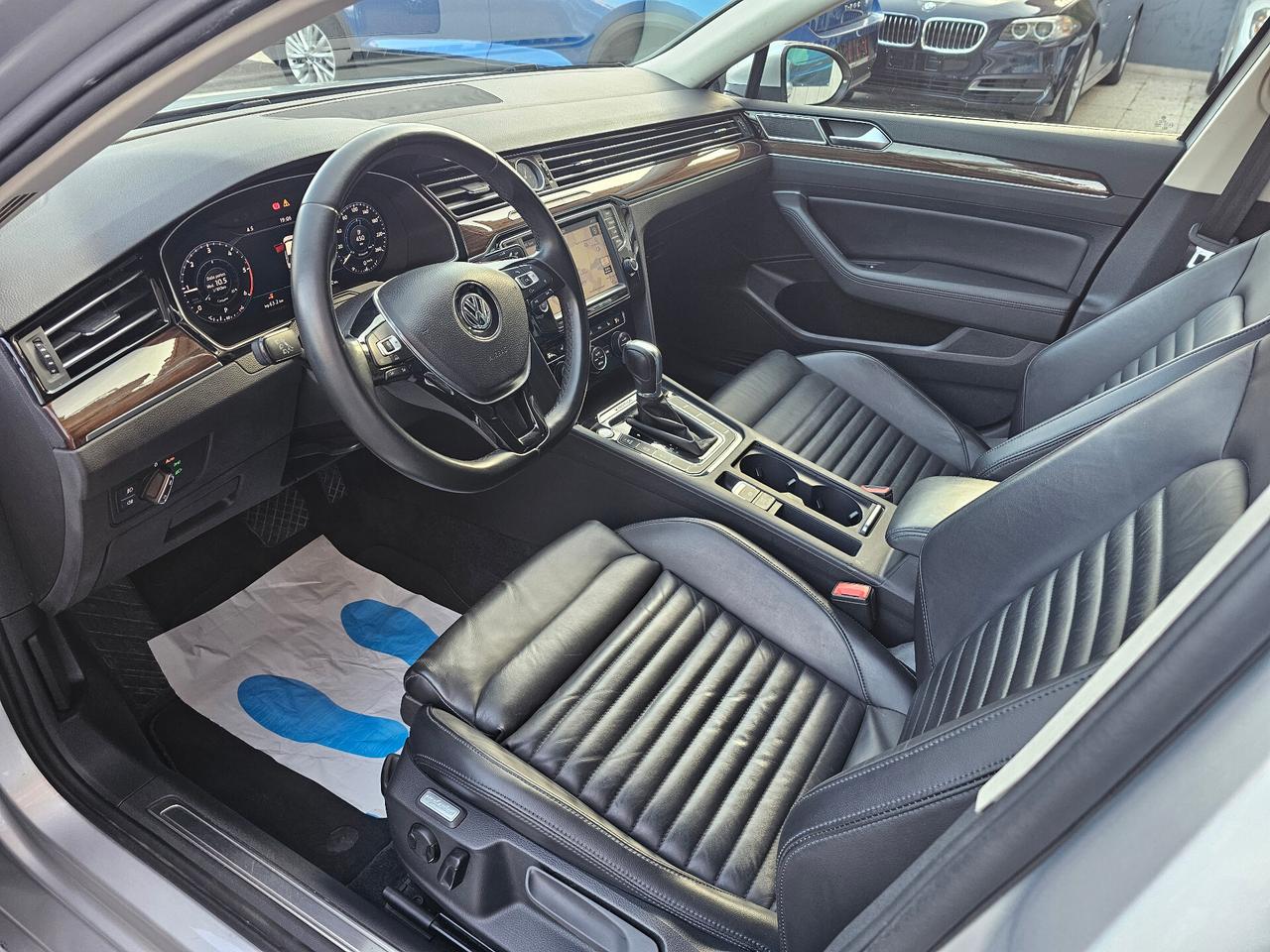 Volkswagen Passat 2.0 BiTDI 4MOTION DSG R-LINE UNIPRO' TAGL UFF FULL