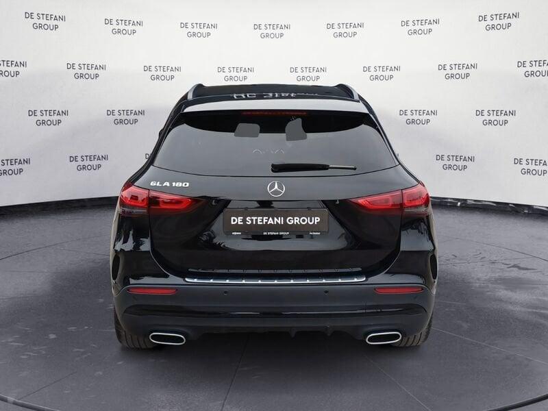 Mercedes-Benz GLA GLA 180 Automatic Premium NIGHT-PACK