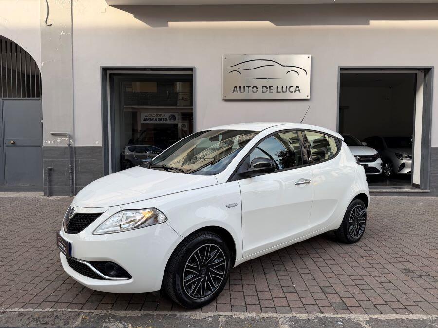 LANCIA YPSILON 1.2 GPL DI CASA PLATINO CERTIFICATA