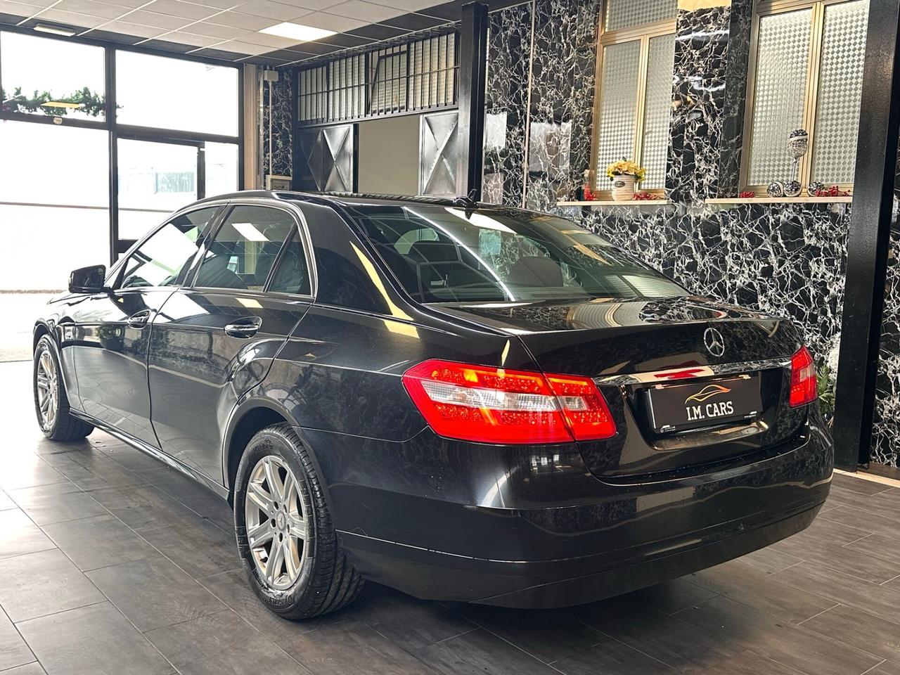 Mercedes-benz E 200 CDI BlueEFFICIENCY Elegance