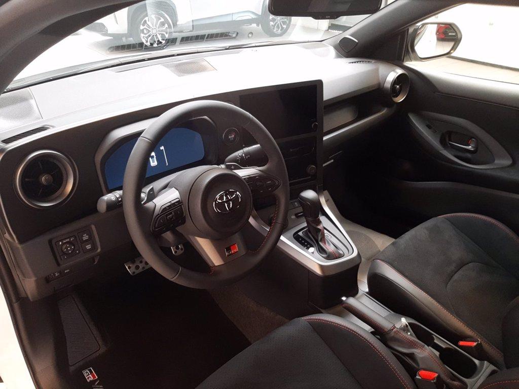 TOYOTA GR Yaris 1.6 Circuit dat-8 del 2024