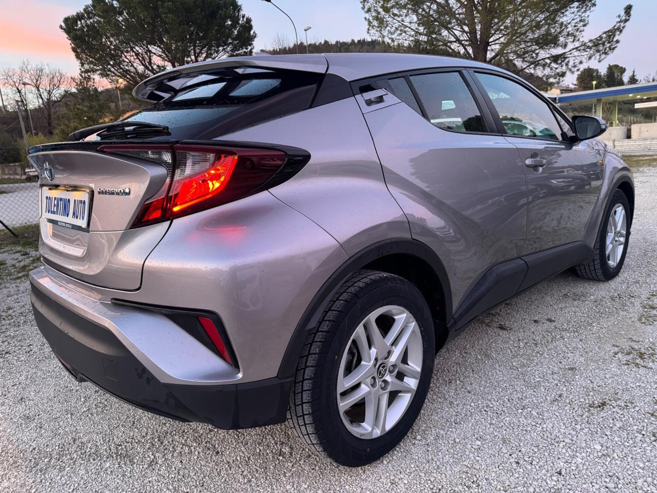 Toyota C-HR 1.8 Hybrid 122Cv E-CVT Business
