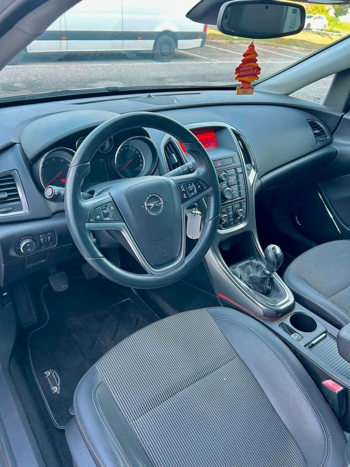 Opel Astra 1.6 115CV 5 porte Cosmo