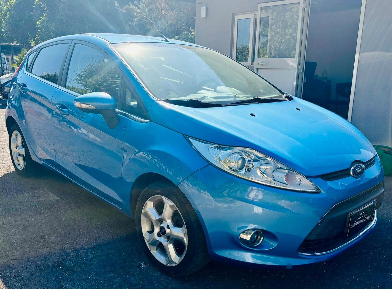 Ford Fiesta 1.6 TDCI 90CV 5porte DPF Titanium