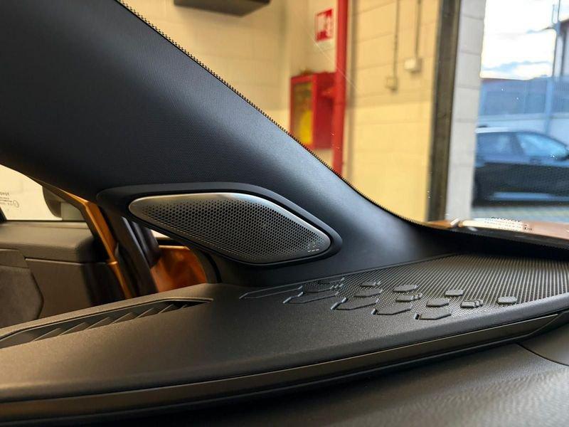 Toyota C-HR 2.0 HV E-CVT Lounge Premiere