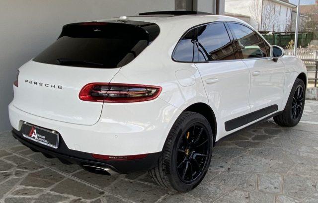 PORSCHE Macan 2.0