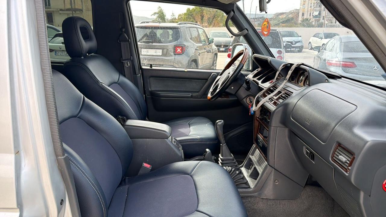Mitsubishi Pajero 3.2 DI-D 16V 3p. Invite