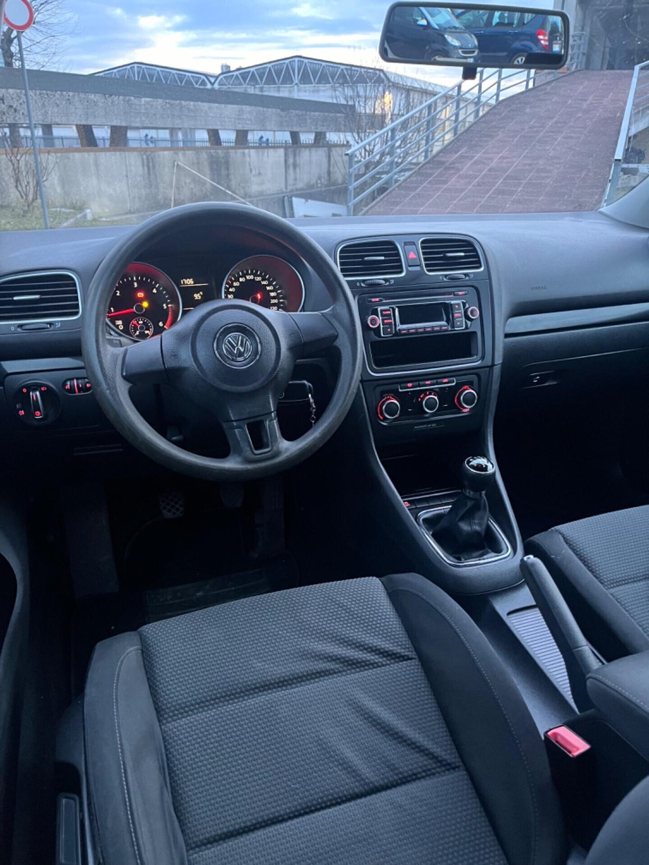 Volkswagen Golf 1.6 TDI 2012 PERFETTA NEOPATENTATI
