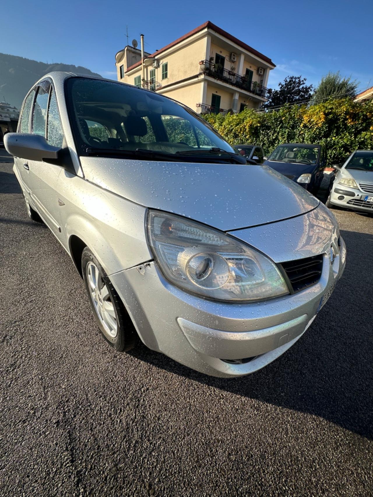 Renault Scenic Scénic 1.5 dCi/105CV Luxe