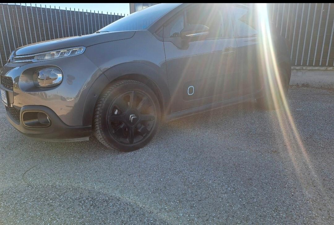 Citroen C3 PureTech 82 GPL Shine