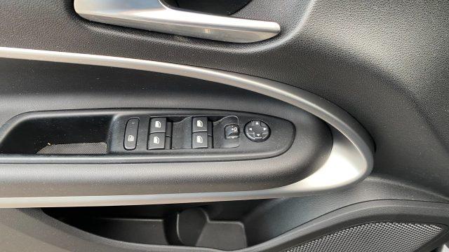 JEEP Avenger 1.2 Turbo 100 CV Summit TELECAMERA OK NEOPATENTAO