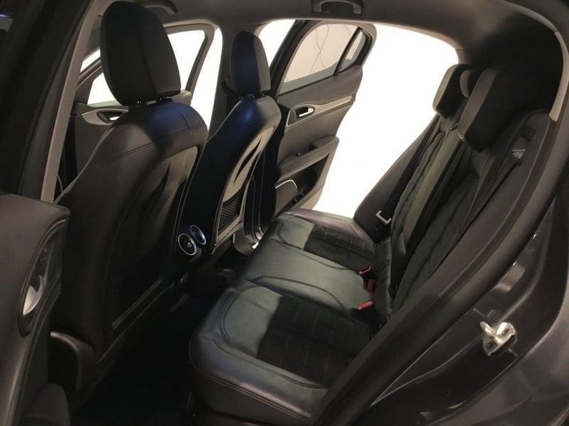 Alfa Romeo Stelvio Stelvio 2.2 Turbodiesel 180 CV AT8 RWD Super