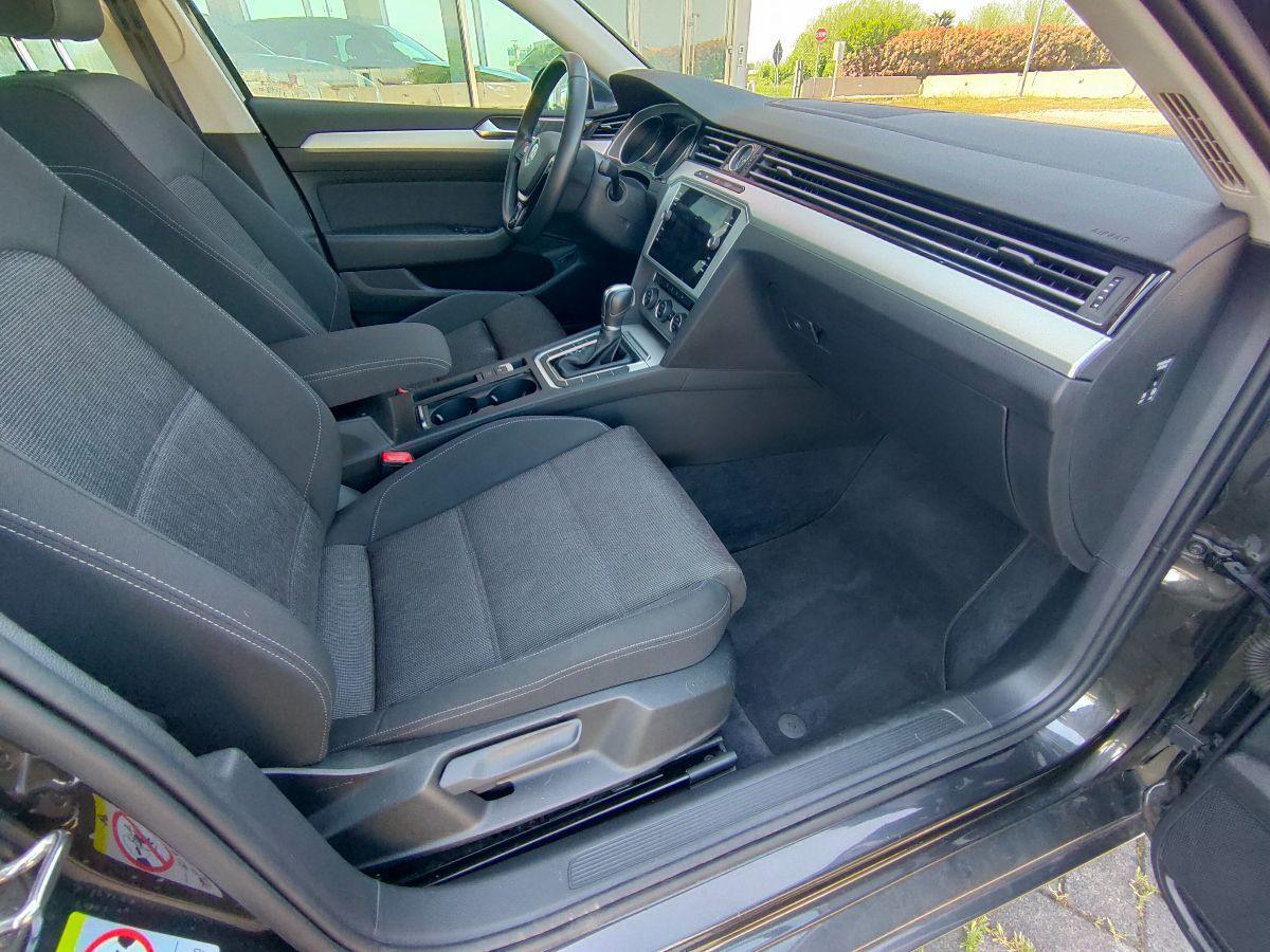 VOLKSWAGEN - Passat Variant - Passat 2.0 TDI Var. Business DPF