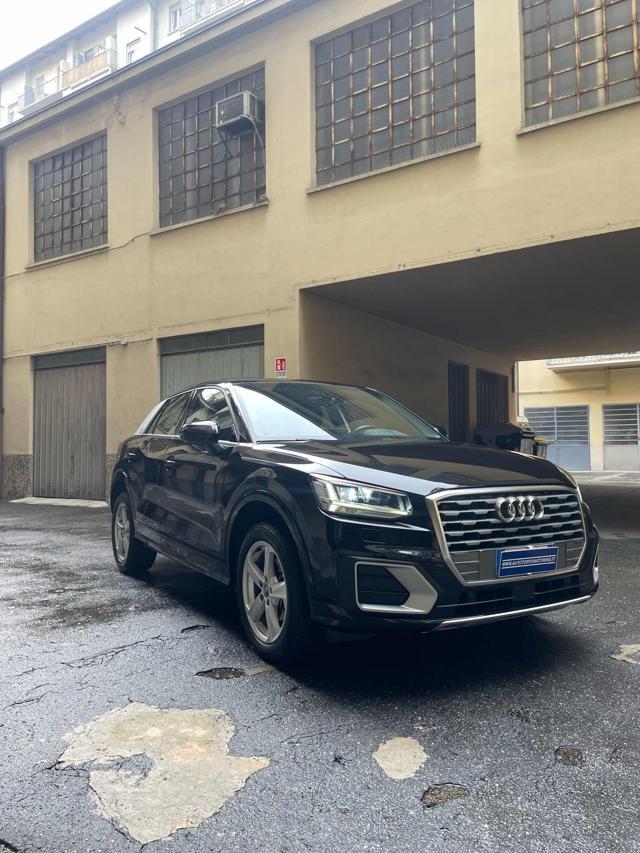 AUDI Q2 30 TFSI Business Design
