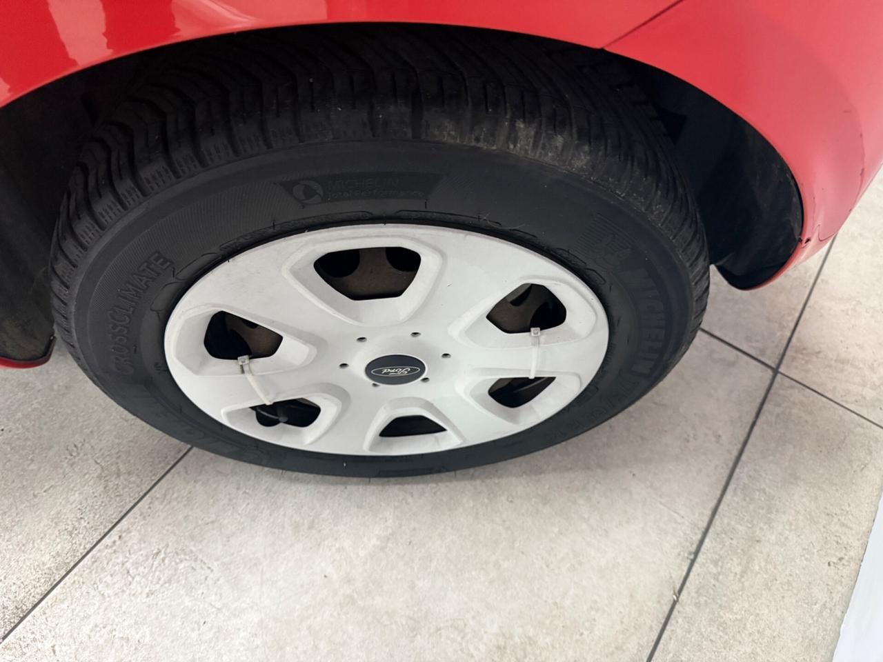 Ford Ka 1.2 8V 69CV Titanium E5 Ok Neopatentati