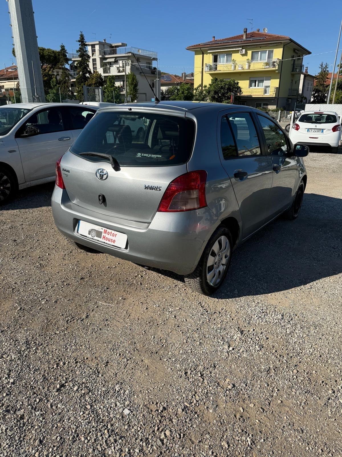 Toyota Yaris 1.4 D-4D 5 porte Sol