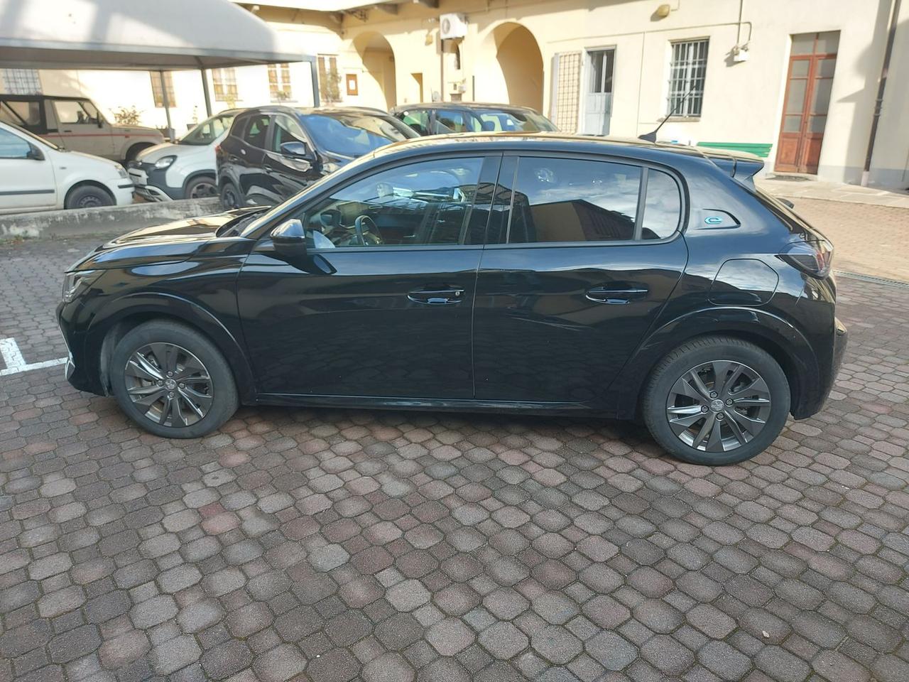 Peugeot 208 E-208 ALLURE PACK ELETTRICA