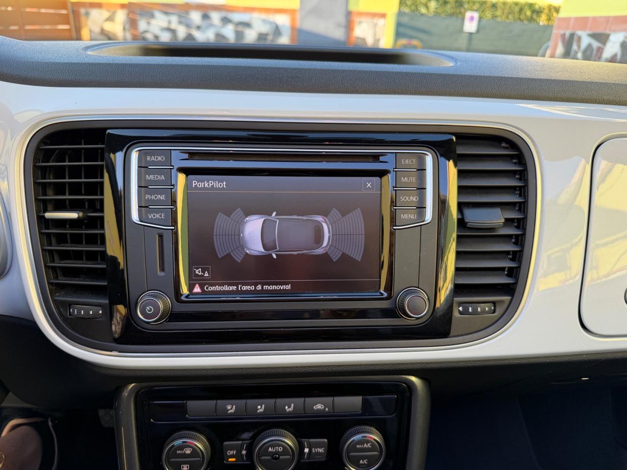 Volkswagen Maggiolino Cabrio 1.2 TSI color Gesso