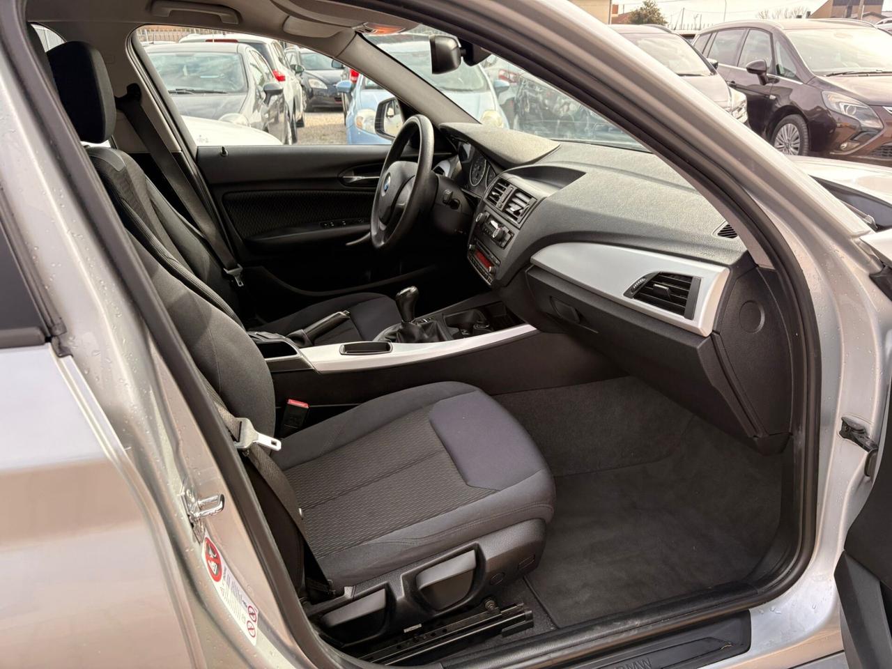 Bmw 116 116d 5p. Urban