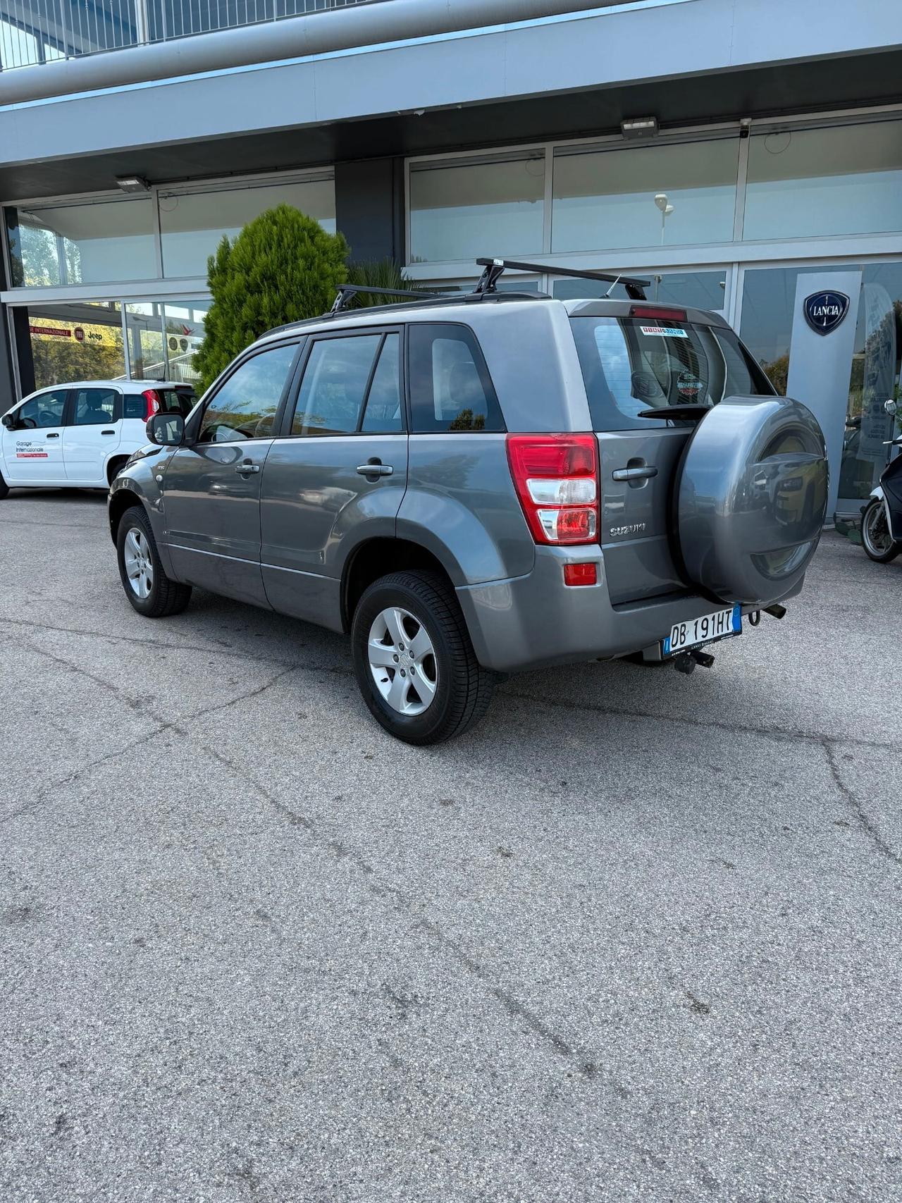 Suzuki Grand Vitara 1.9 DDiS 5 porte Executive