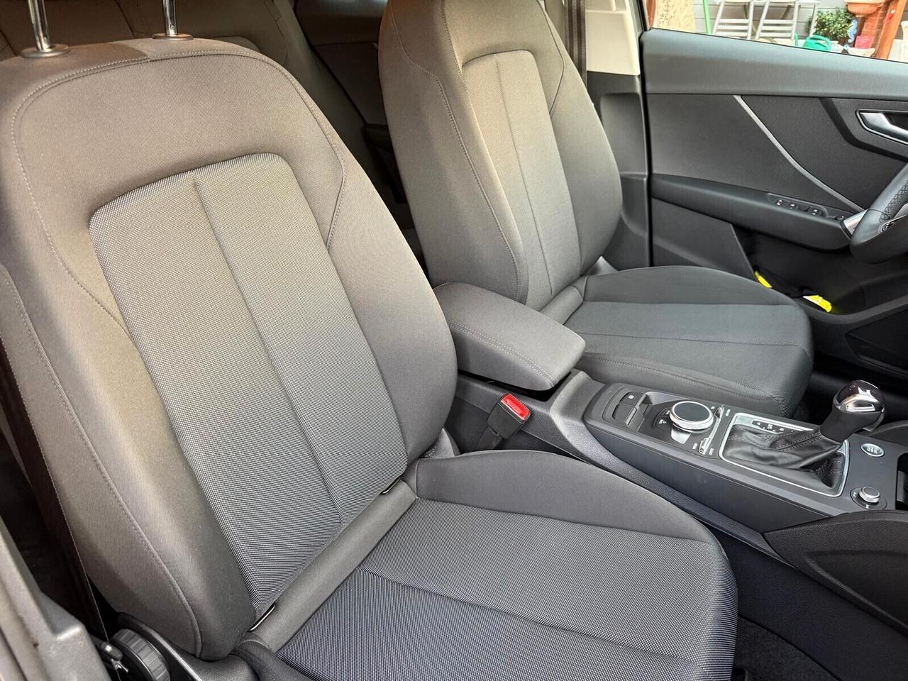 Audi Q2 35 TDI S tronic Business