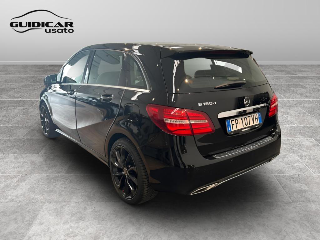 Mercedes-Benz Classe B - T246 - B 180 d (cdi) Sport auto