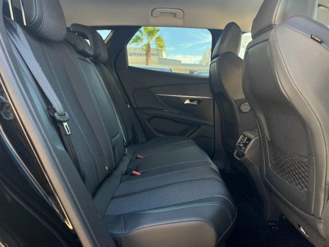 PEUGEOT 3008 1.5BlueHDi 130 EAT8 Allure Pack