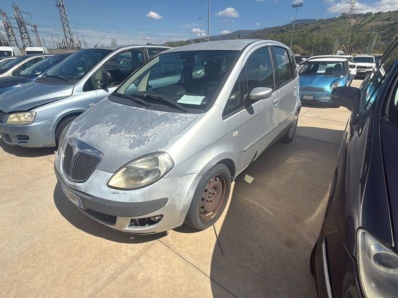 Lancia Musa I 2004 1.9 mjt Oro
