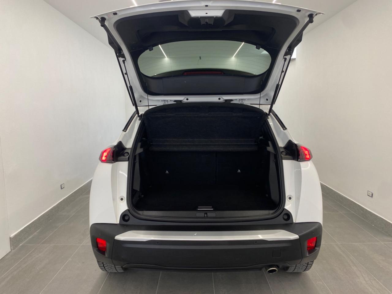 Peugeot 2008 BlueHDi 130 S&S EAT8 Allure
