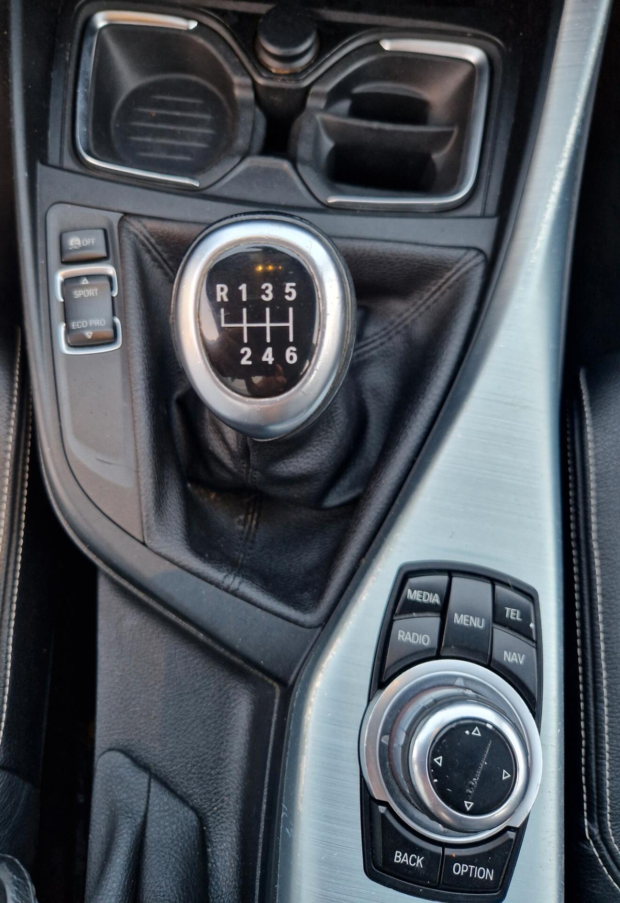 Bmw 116 116d 5p. Urban