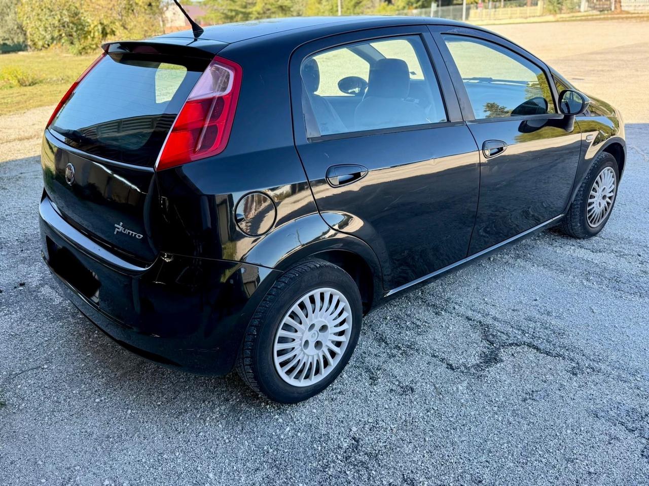Fiat grande punto 1.2 benzina 65cv NEOPATENTATI