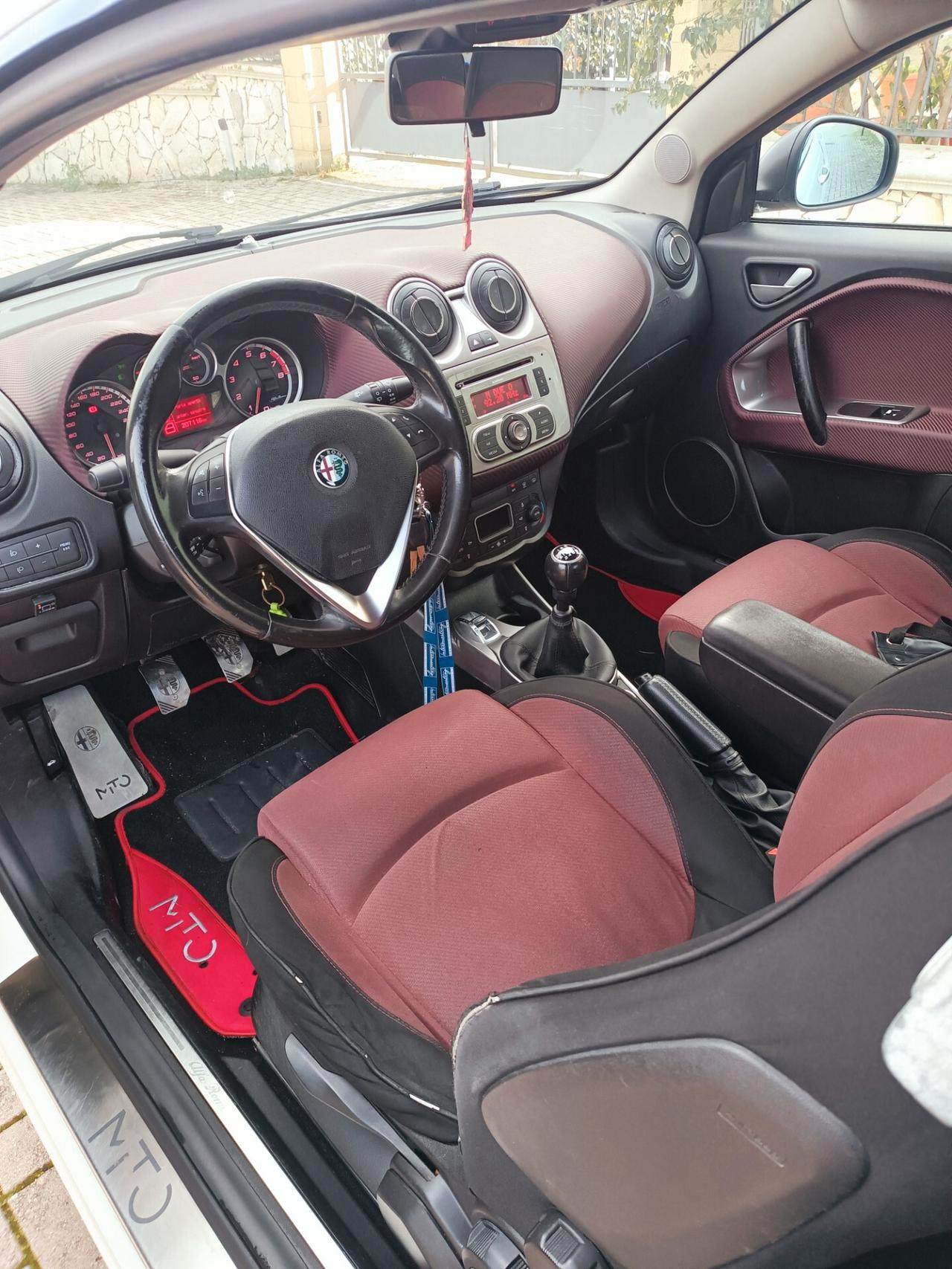 Alfa Romeo MiTo 1.4 78 CV Distinctive Premium Pack