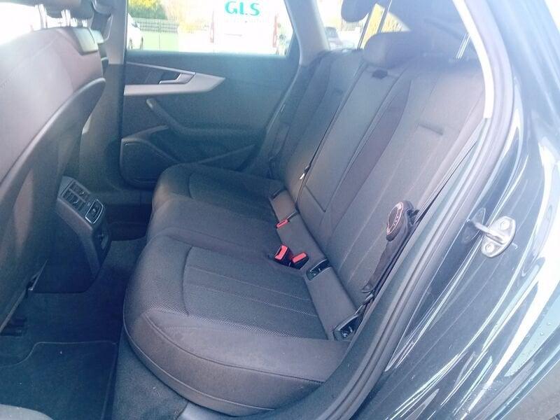 Audi A4 A4 Avant 35 TFSI S tronic Business Advanced