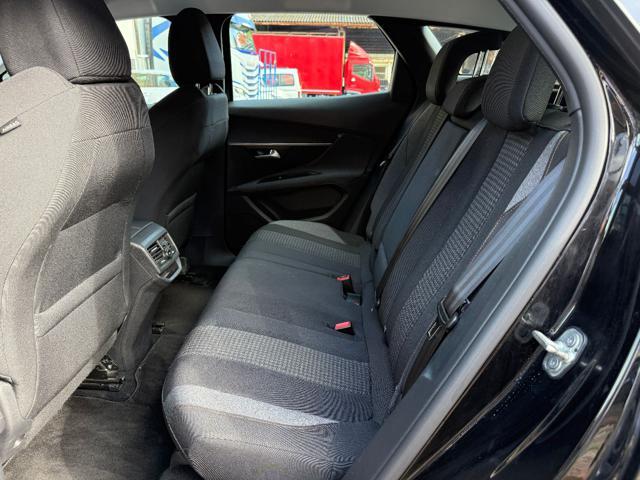PEUGEOT 3008 BlueHDi 130 S&S EAT8 Active Business