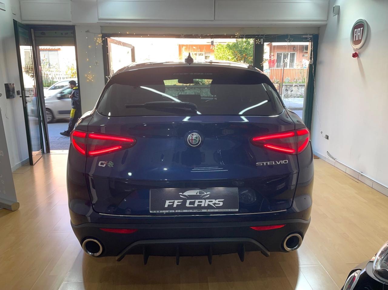 Alfa Romeo Stelvio 2.2 Turbodiesel 210 CV AT8 Q4 Executive