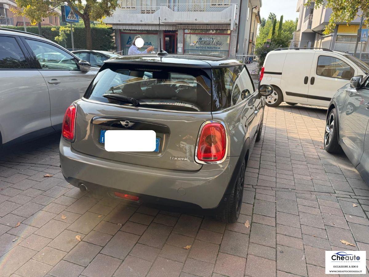 MINI - Mini - Mini IV F55-F56 2014 1.5 Hype Seven 3p auto