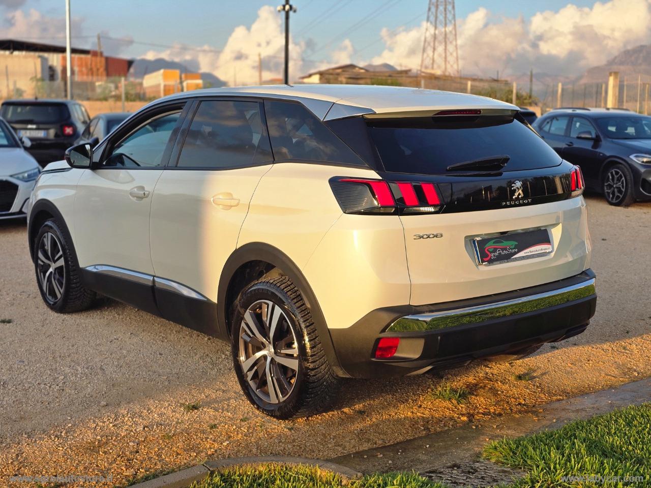 PEUGEOT 3008 BlueHDi 130 S&S Allure Pack