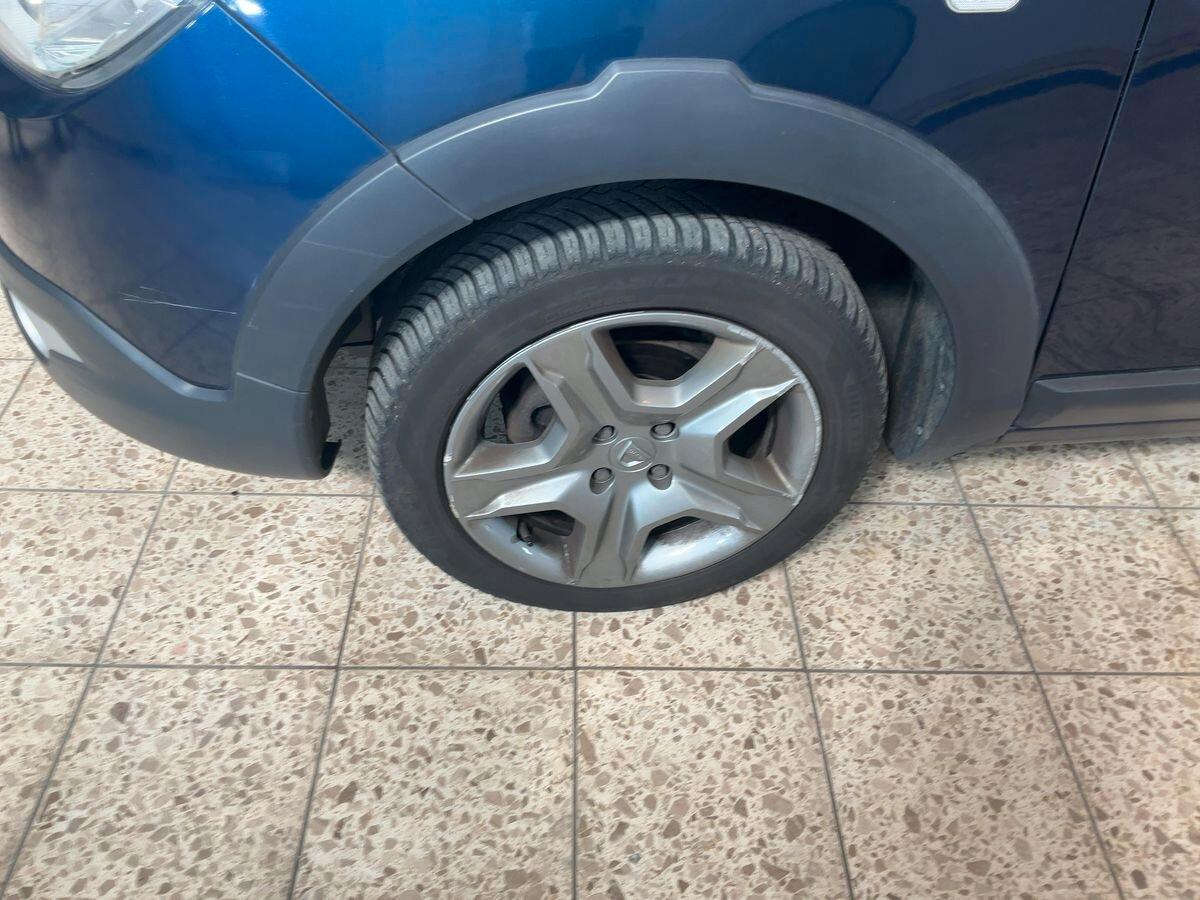 Dacia Dokker Stepway 1.6 8V 110CV GPL